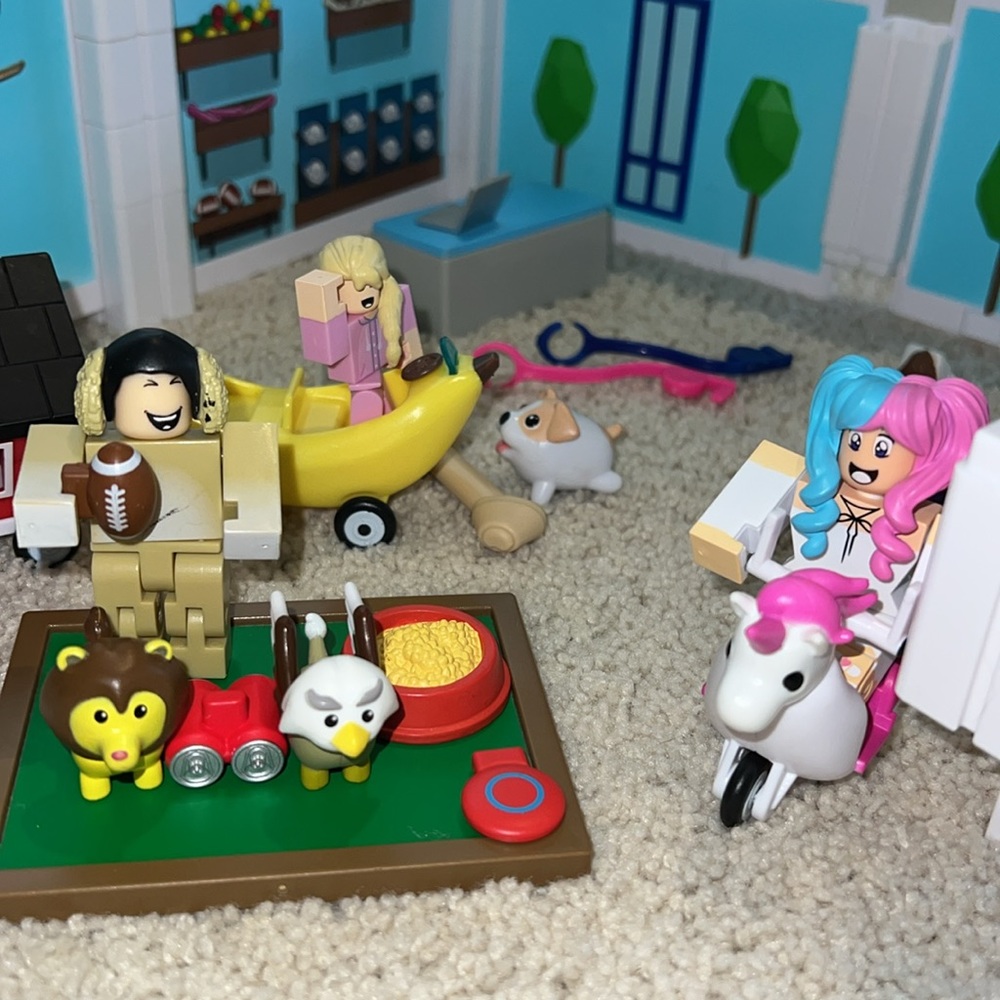 Roblox adopt me play set